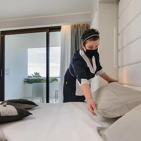 メック ホテル 5*