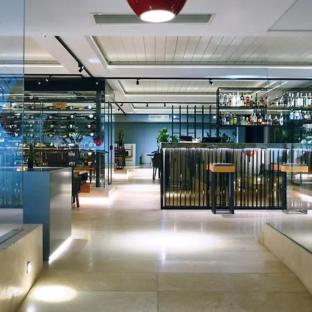 Hotel Mec 5*