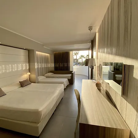 Hotel Mec 5*