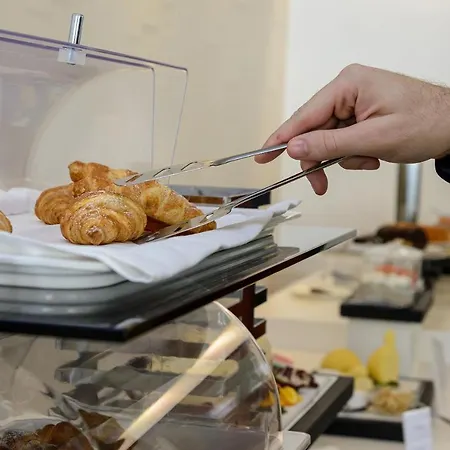 ميك بيستوم بييسْتوم