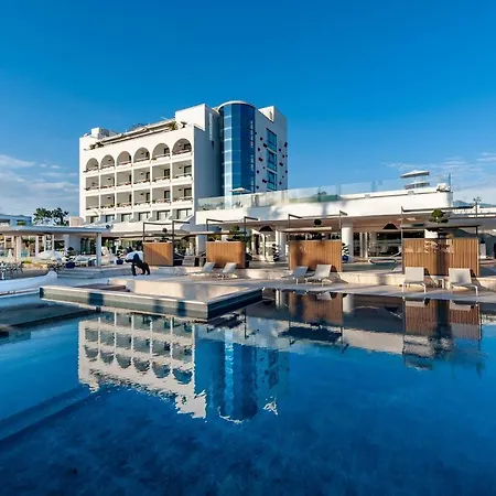 ميك بيستوم 5*