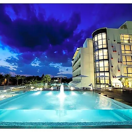 Mec Hotel 5*