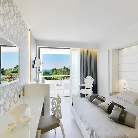 Hotel Mec 5*